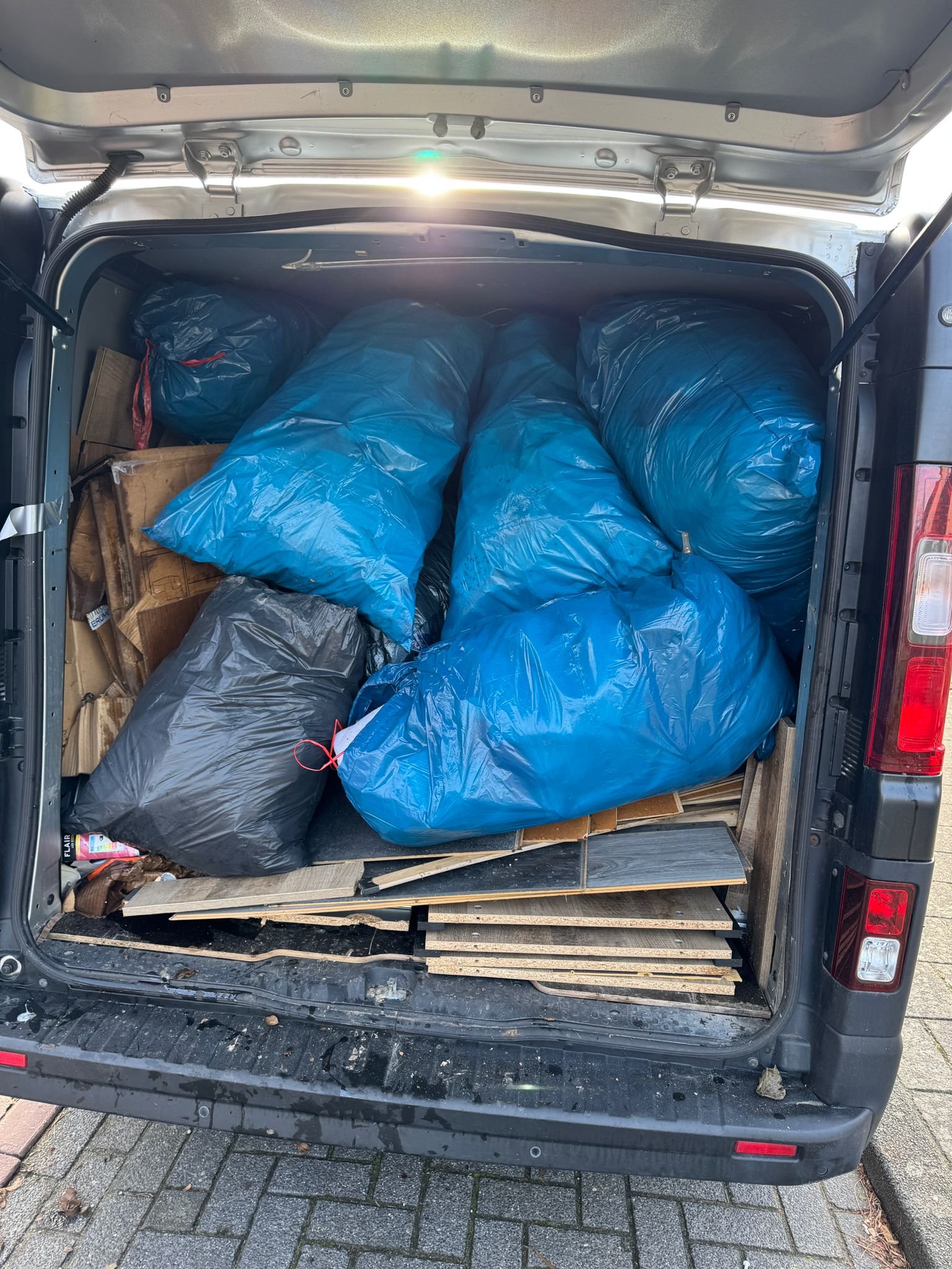 WhatsApp Image 2026-03-03 at 17.46.06 (2)